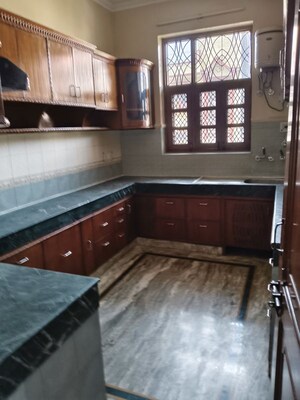 Kitchen in 2.5 BHK Independent House at RWA Apartments Sector 52, Sector 52 – for Rent