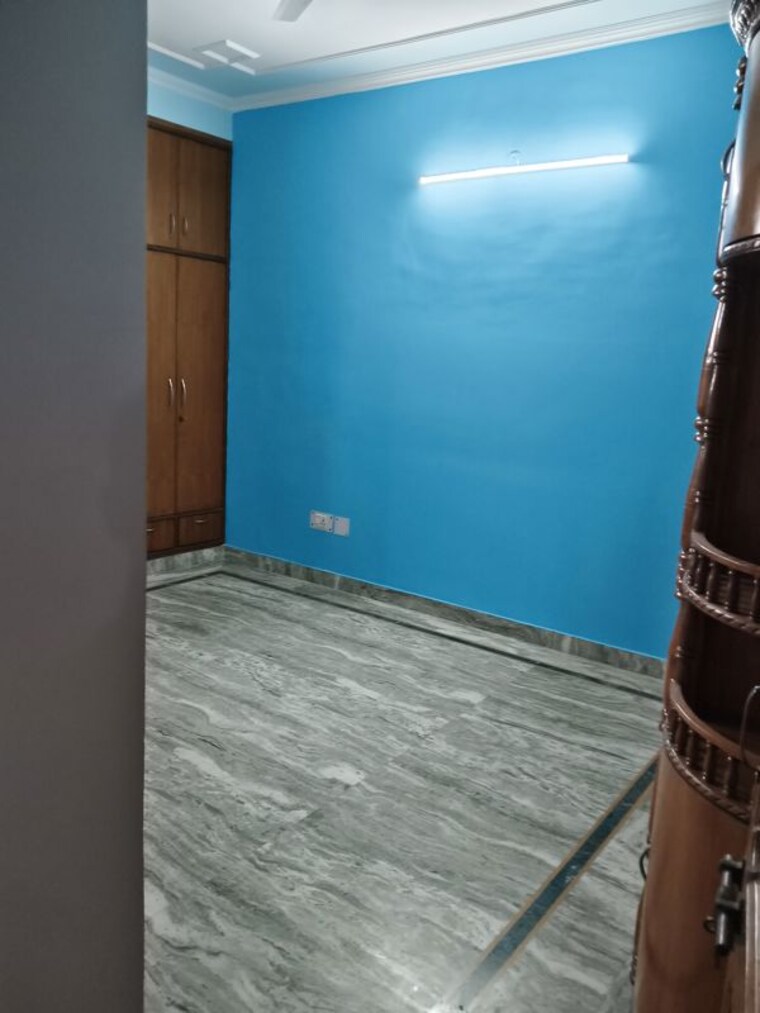 Room, rwa-apartments-sector-52 2.5 Bedroom 1800 Sq.Ft. Independent House In Sector 52 Noida 10045203