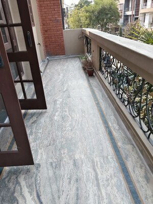 Balcony in 2.5 BHK Independent House at RWA Apartments Sector 52, Sector 52 – for Rent