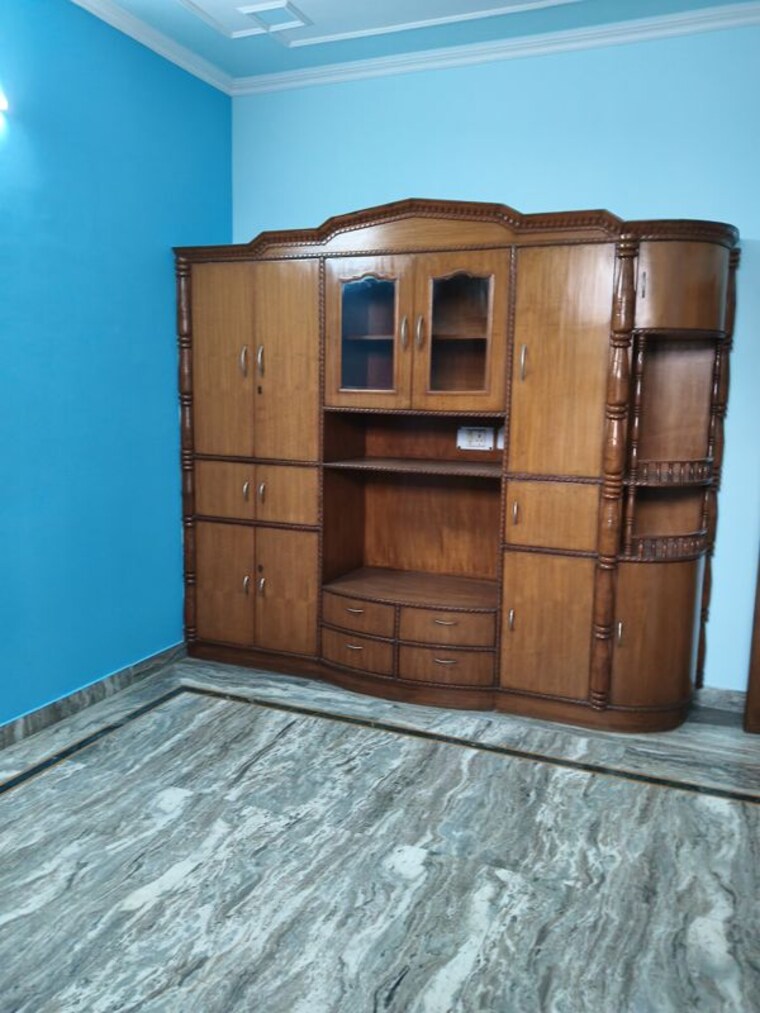 Room, rwa-apartments-sector-52 2.5 Bedroom 1800 Sq.Ft. Independent House In Sector 52 Noida 10045203