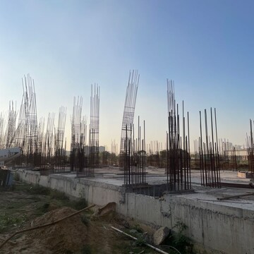 Swimming Pool in  Shop at Auric Universal Square, Sector 77 – for Sale