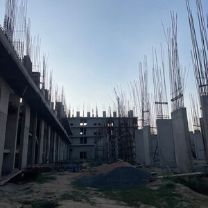  Shop – Exterior View View at Auric Universal Square, Sector 77 - for Sale