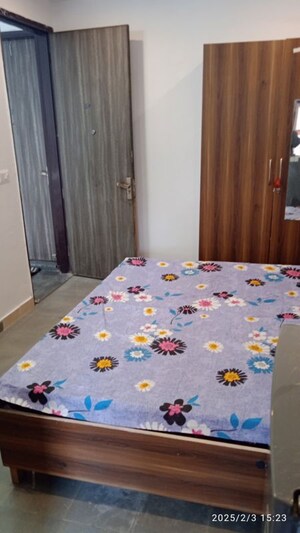 1 RK Builder Floor For Rent in Sector 44