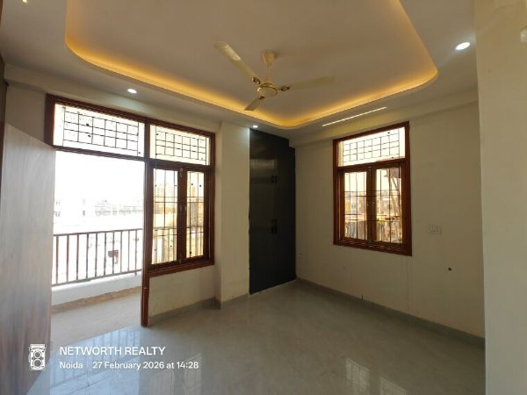 Bedroom, sector 73 3 Bedroom 1350 Sq.Ft. Builder Floor In Sector 73 Noida 10045270