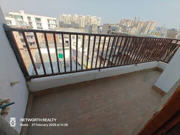 Balcony in 3 BHK Builder Floor at Sector 73 – for Sale