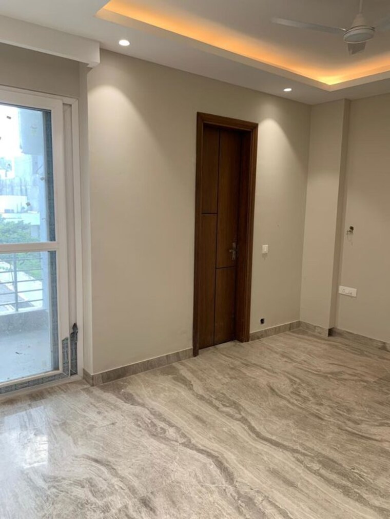 Room, sultanpur 1.5 Bedroom 680 Sq.Ft. Builder Floor In Sultanpur Delhi 10045281