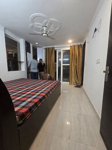 2 BHK Builder Floor For Rent in Saket
