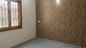 Room in 2 BHK Builder Floor at Sector 73 – for Sale