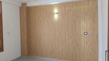 Room in 2 BHK Builder Floor at Sector 73 – for Sale