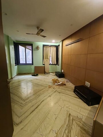 Bedroom in 2 BHK Apartment at Colaba – for Rent