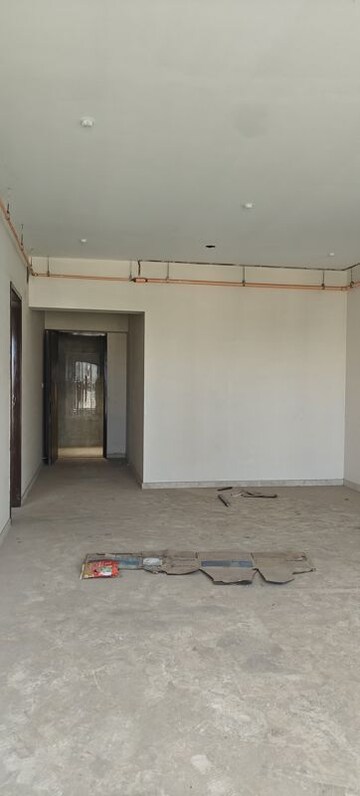 Room in 3 BHK Apartment at Sheth 72 West, Andheri West – for Sale