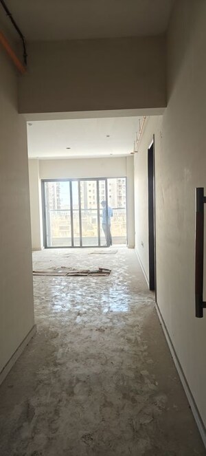 Room in 3 BHK Apartment at Sheth 72 West, Andheri West – for Sale