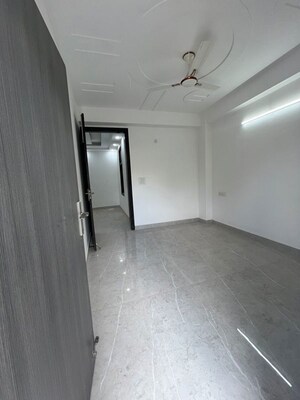 Room in 2 BHK Builder Floor at Palm Residency Chhatarpur, Chattarpur – for Sale