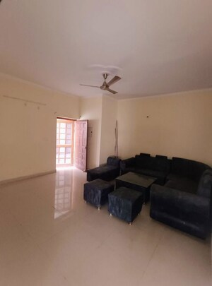 Living Room in 2 BHK Apartment at Aravali Enclave, Vrindavan Yojna – for Rent