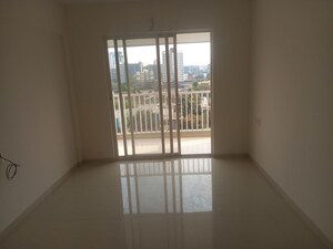 Room in 1 BHK Apartment at Mantra Mesmer, Keshav Nagar – for Rent