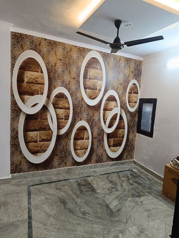 Furnished Amenities in 2.5 BHK Builder Floor at Uttam Nagar – for Sale