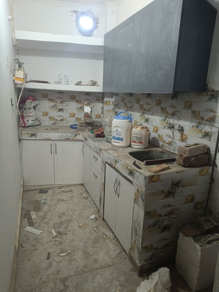 Master Bedroom, uttam nagar 2.5 Bedroom 700 Sq.Ft. Builder Floor In Uttam Nagar Delhi 10045636