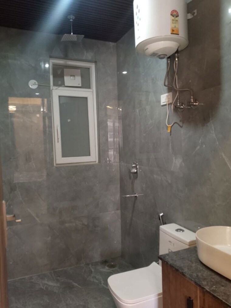 Bathroom, sector 46 1 Bedroom 752 Sq.Ft. Builder Floor In Sector 46 Gurgaon 10045659