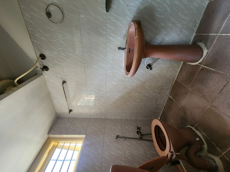 Bathroom, happy-homes-btm-layout 2 Bedroom 1200 Sq.Ft. Apartment In Btm Layout Bangalore 9681331