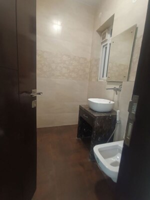 Bathroom in 1 BHK Apartment at Vastu Siddhi, Andheri East – for Rent