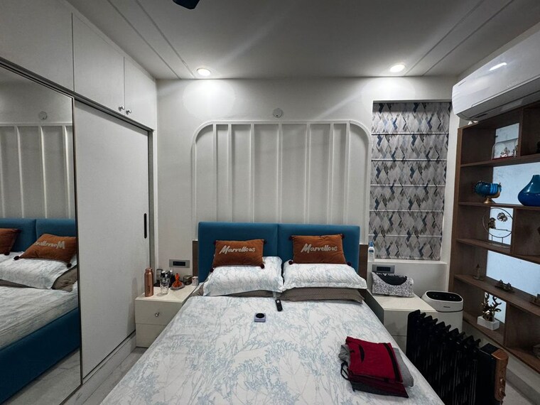 Bedroom, tulip-violet 4 Bedroom 1985 Sq.Ft. Apartment In Sector 69 Gurgaon 10045763