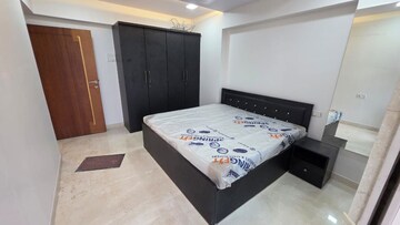 Bedroom in 4 BHK Apartment at Grand Bella Vista, Bandra West – for Rent