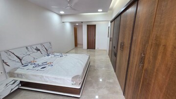 Bedroom in 4 BHK Apartment at Grand Bella Vista, Bandra West – for Rent