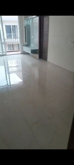 3 BHK + Servant Room Apartment For Rent in Smart World Gems