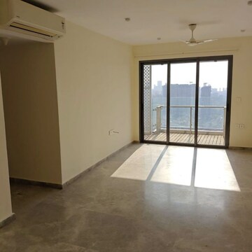 Room in 3 BHK Apartment at Wadala – for Rent