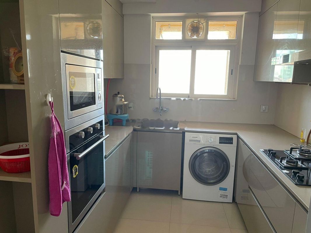 3 BHK Apartment For Rent in Hiranandani Meadows
