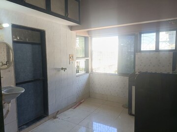 Room in 1 RK Apartment at Ashirwad CHS Andheri East, Andheri East – for Rent