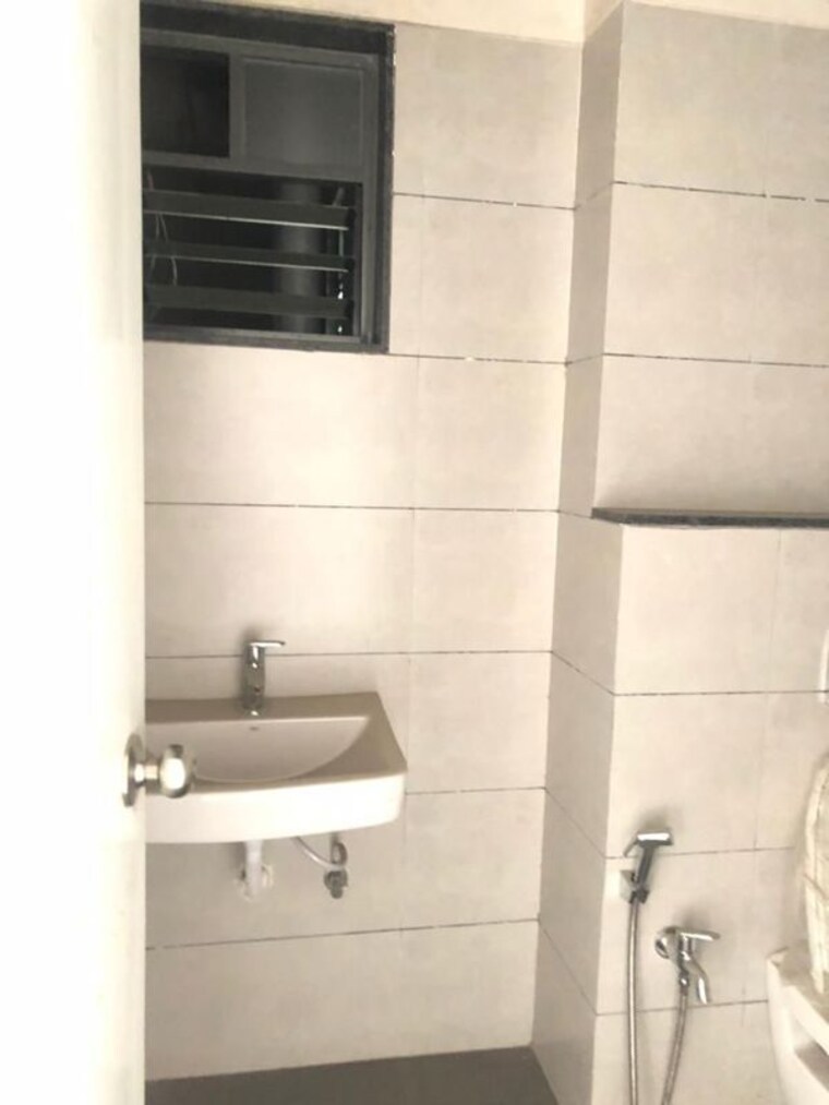 Bathroom, shyamal Commercial Office Space 1064 Sq.Ft. In Shyamal Ahmedabad 10046178