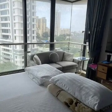 Bedroom in 5 BHK Apartment at Worli – for Rent