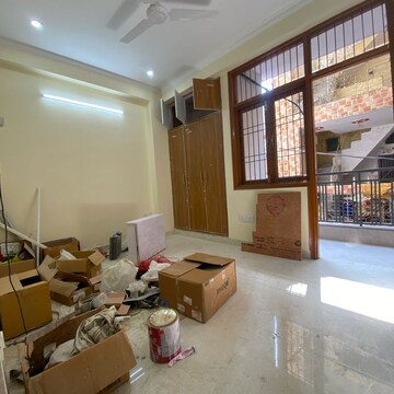 Room in 2 BHK Builder Floor at Chattarpur – for Rent