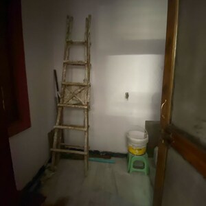 Room in 2 BHK Builder Floor at Chattarpur – for Rent