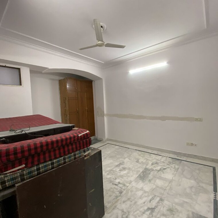 Room, chattarpur 2 Bedroom 1000 Sq.Ft. Builder Floor In Chattarpur Delhi 10046156