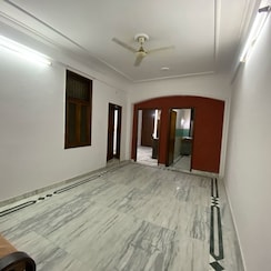 2 BHK + Servant Room Builder Floor For Rent in Chattarpur