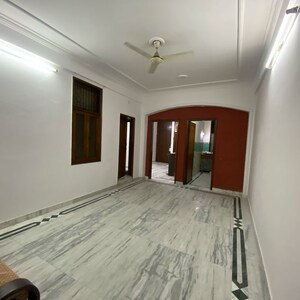 2 BHK Builder Floor For Rent in Chattarpur