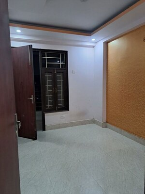 Room in 2 BHK Builder Floor at SR 73 Avenue, Sector 74 – for Sale
