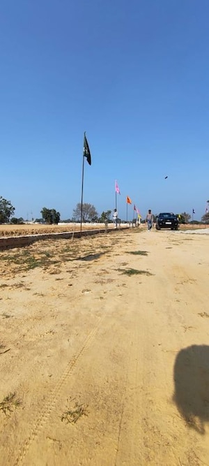 Plot Area in  Plot at Gosainganj – for Sale