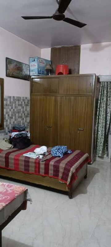Bedroom in 6+ BHK Independent House at B Block Shastri Nagar – for Sale