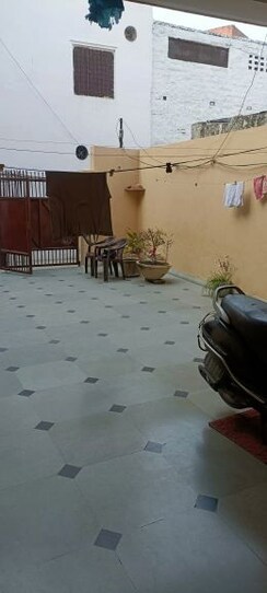 6+ BHK + Pooja Room,Study Room,Extra Room Independent House For Sale in B Block Shastri Nagar