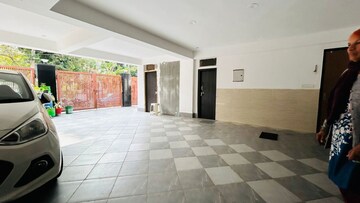 Room in 1 RK Builder Floor at Sector 21 – for Rent