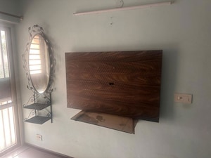 Furnished Amenities in 3.5 BHK Builder Floor at BPTP District Faridabad, Sector 81 – for Rent