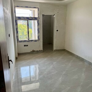 1 RK Independent House For Rent in Aghapur