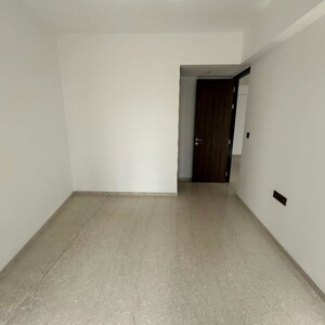 Room in 2 BHK Apartment at Lodha Parkside, Kamala Mill – for Rent