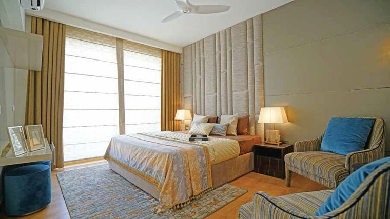 Bedroom, dlf-the-primus 4 Bedroom 2576 Sq.Ft. Apartment In Sector 82a Gurgaon 10046439