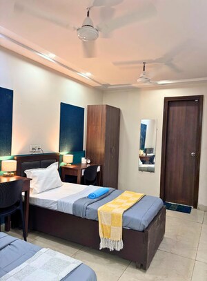 Room in  Pg at Vijay Nagar – for Rent