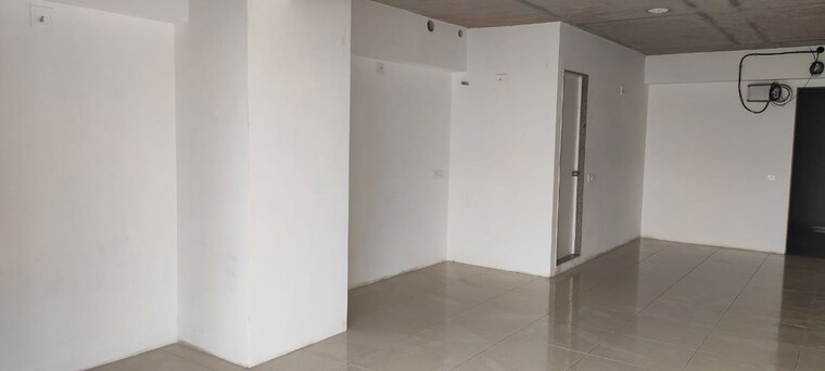 Room, swati-trinity Commercial Office Space 750 Sq.Ft. In Shela Ahmedabad 10046475