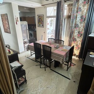 Team Area in 3 BHK Builder Floor at RWA Apartments Sector 61, Sector 61 – for Rent